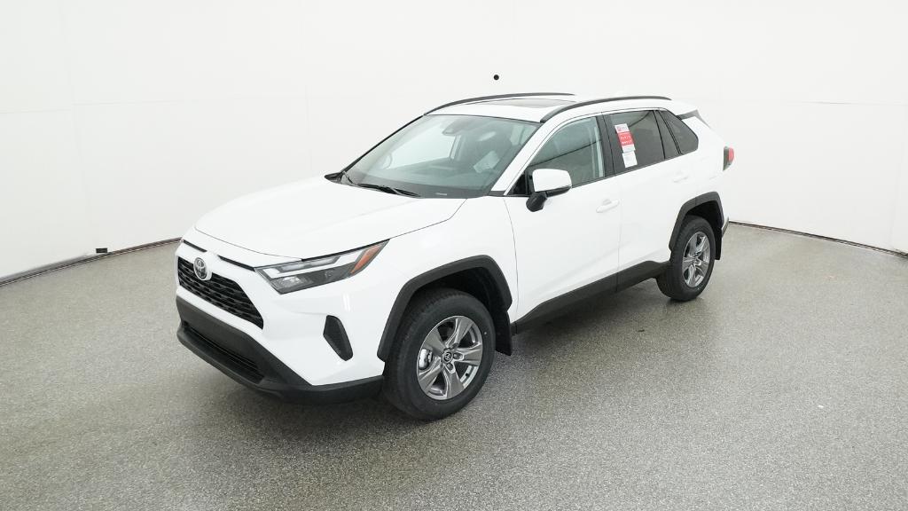 2025 Toyota RAV4 XLE's photo