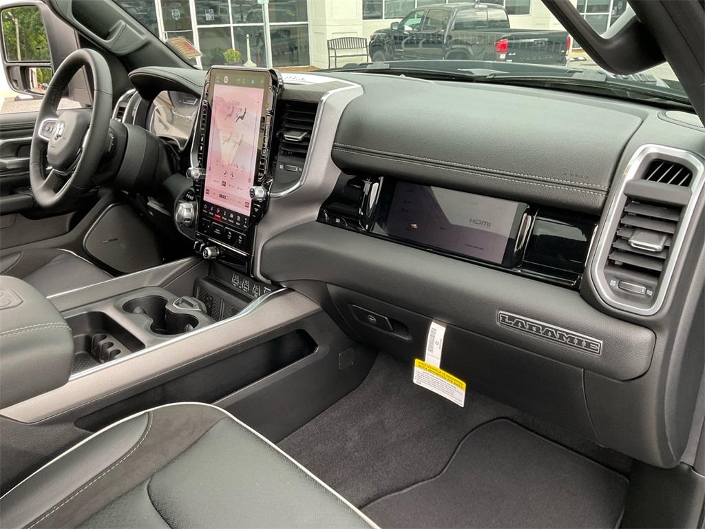 2025 Ram 1500 Laramie photo 38