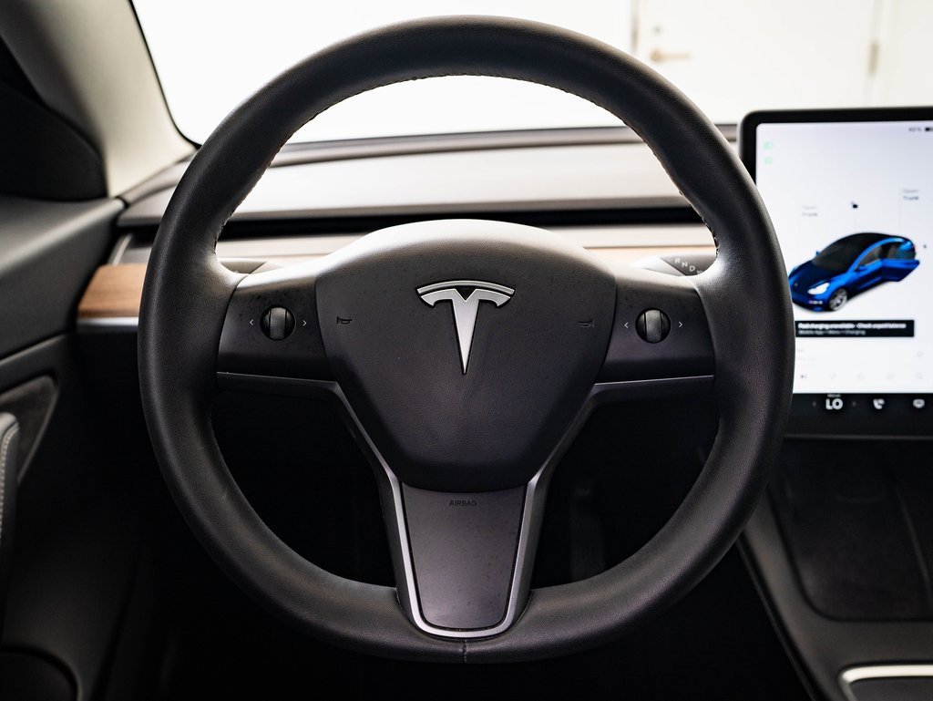 2021 Tesla Model 3 Long Range photo 3