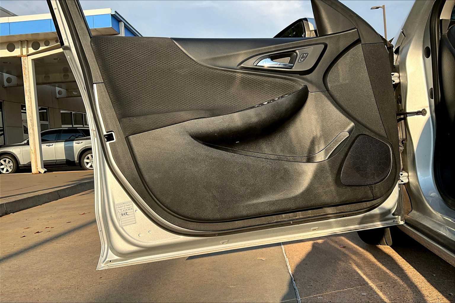 2021 Chevrolet Malibu 1LT photo 18