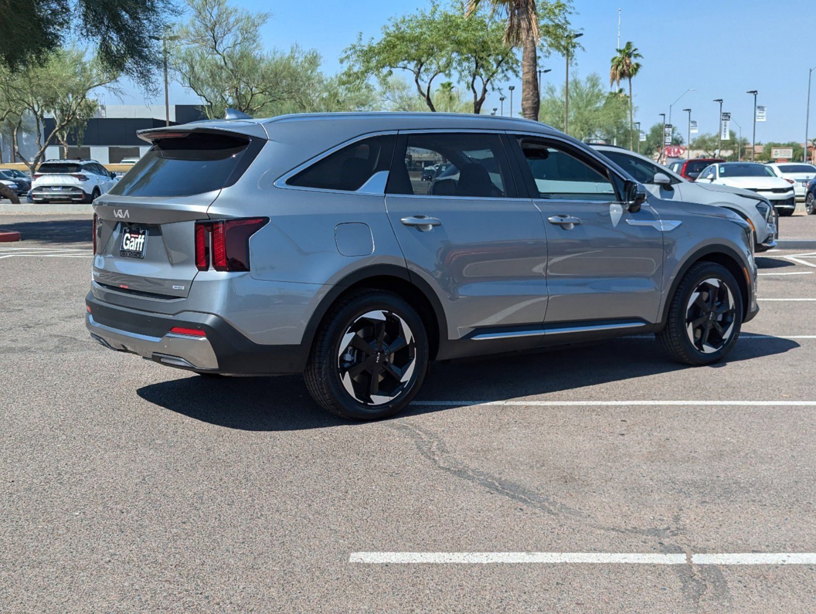 2025 Kia Sorento Plug-In Hybrid EX photo 2
