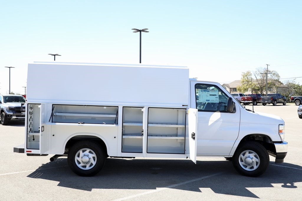 2026 Ford E-350 Base photo 10