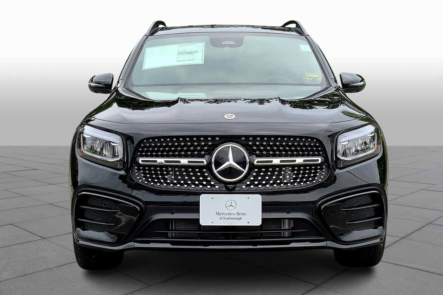2025 Mercedes Benz GLB 250 4MATIC photo 3