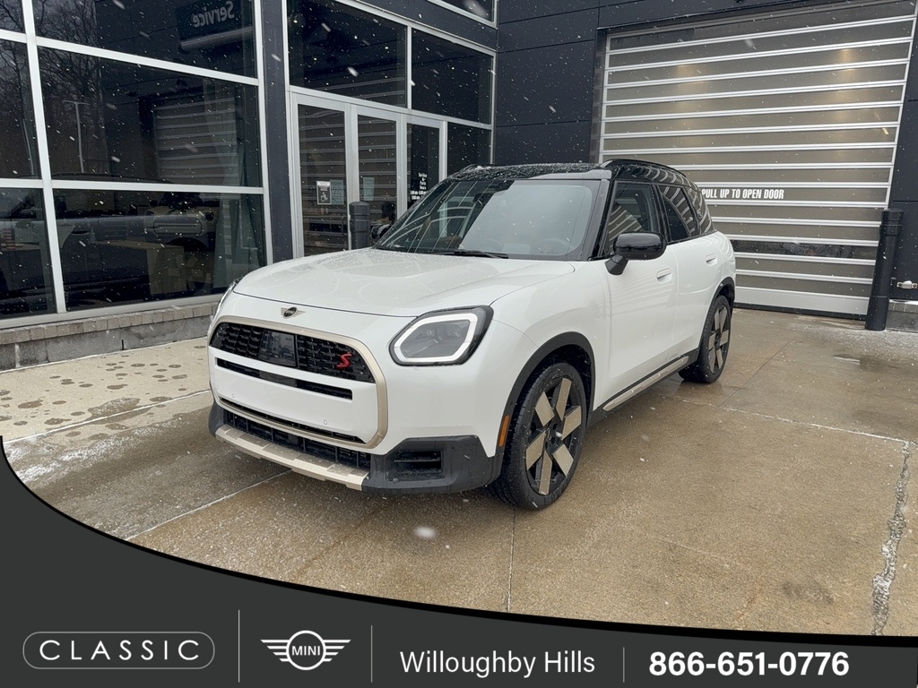 2025 MINI Countryman S's photo