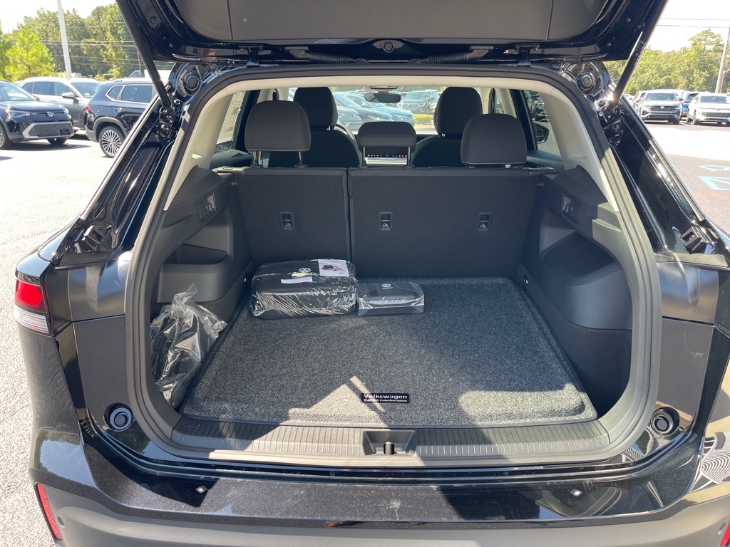 2025 Volkswagen Tiguan S photo 14