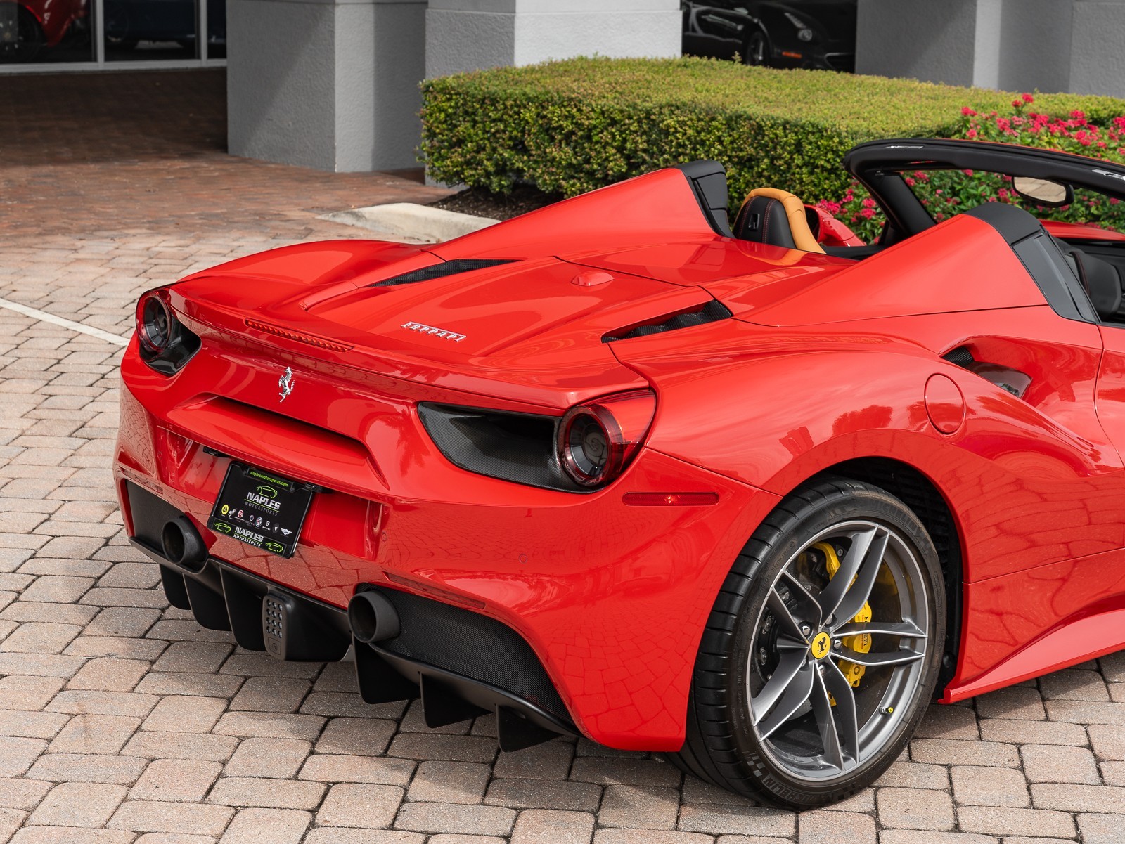 2019 Ferrari 488 Spider photo 2