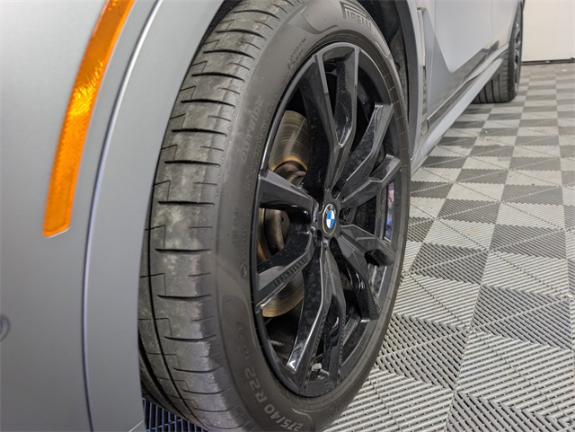 2025 Bmw X7 M60i photo 9