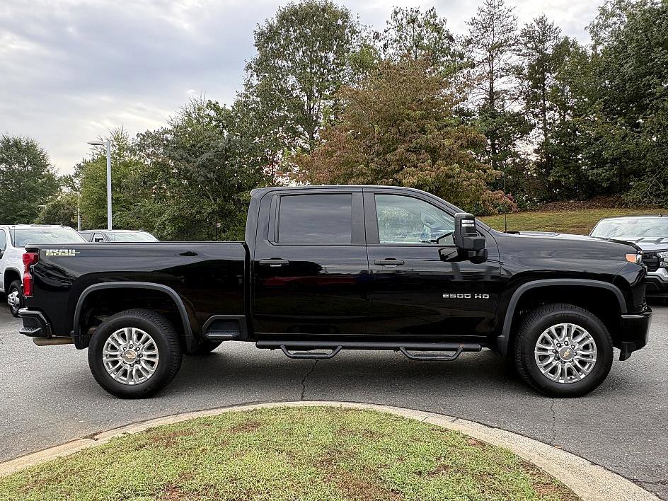 2020 Chevrolet Silverado 2500HD Custom photo 6