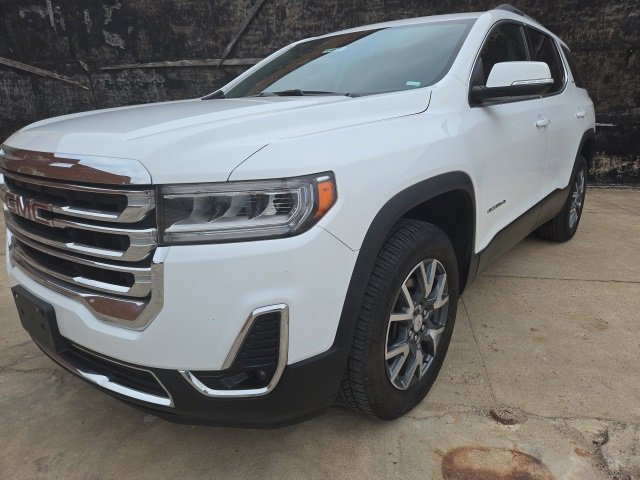 2023 GMC Acadia SLT's photo