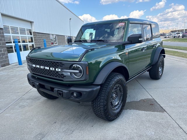 2025 Ford Bronco Badlands photo 2