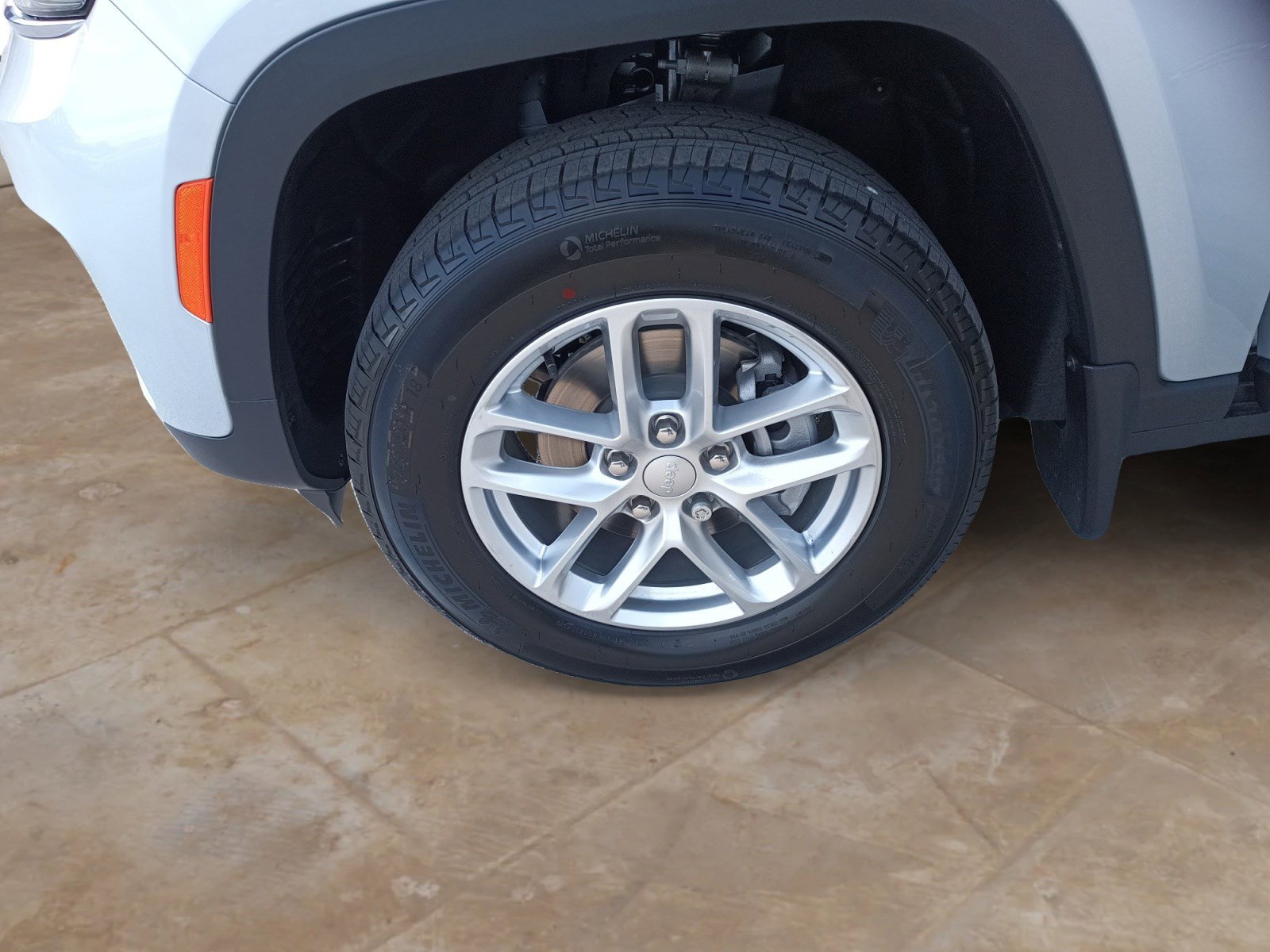 2025 Jeep Grand Cherokee Laredo X photo 23