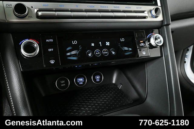 2025 Genesis G70 2.5T photo 19