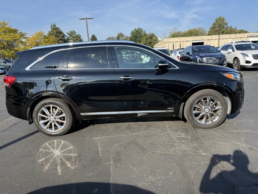 2016 Kia Sorento SX Limited photo 2