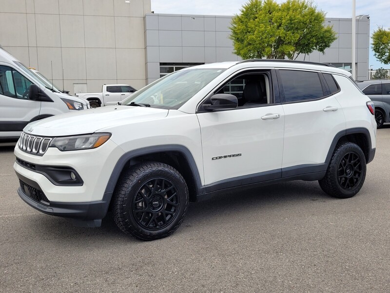 2022 Jeep Compass Latitude photo 5