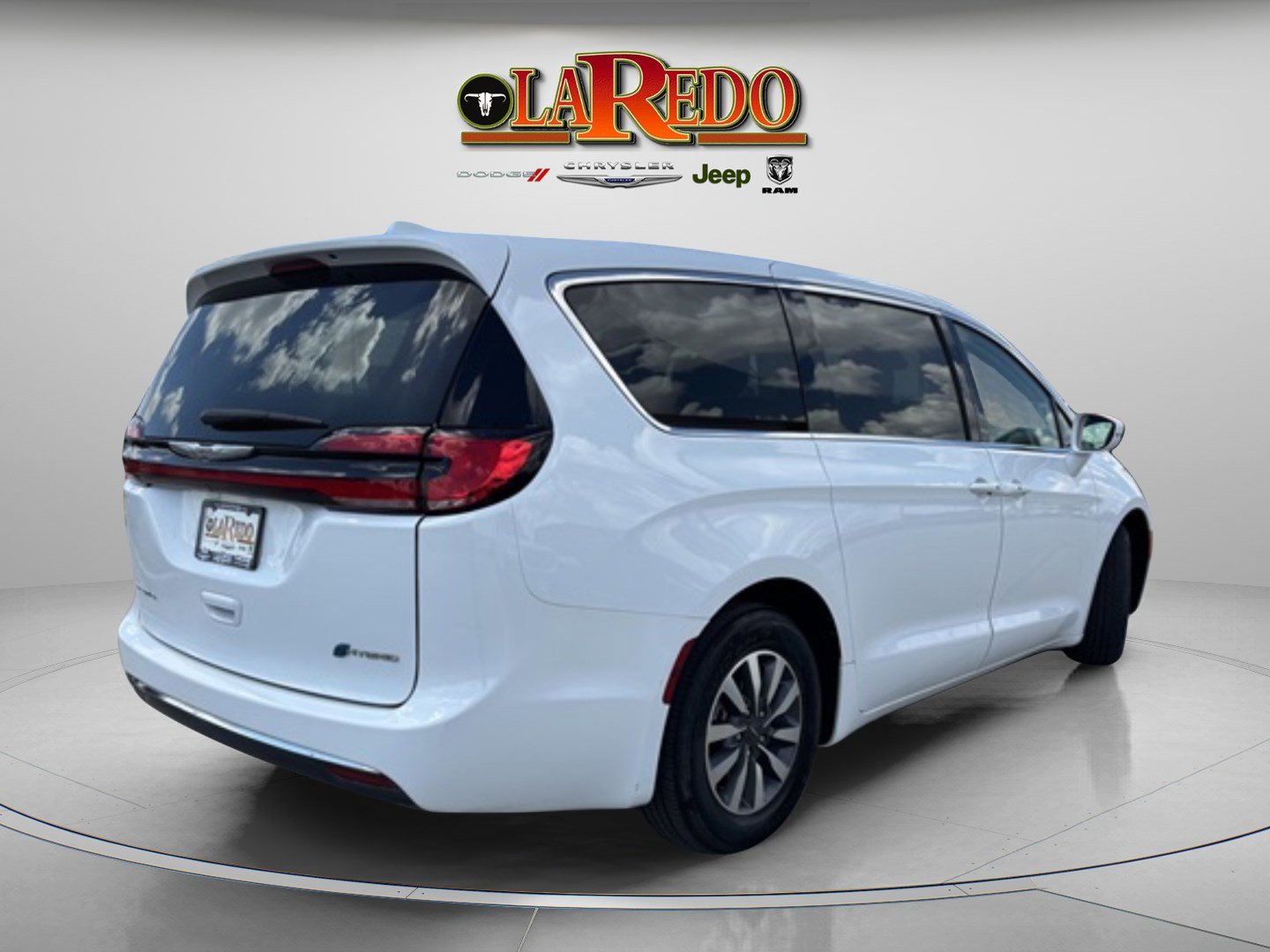 2022 Chrysler Pacifica Touring L photo 7