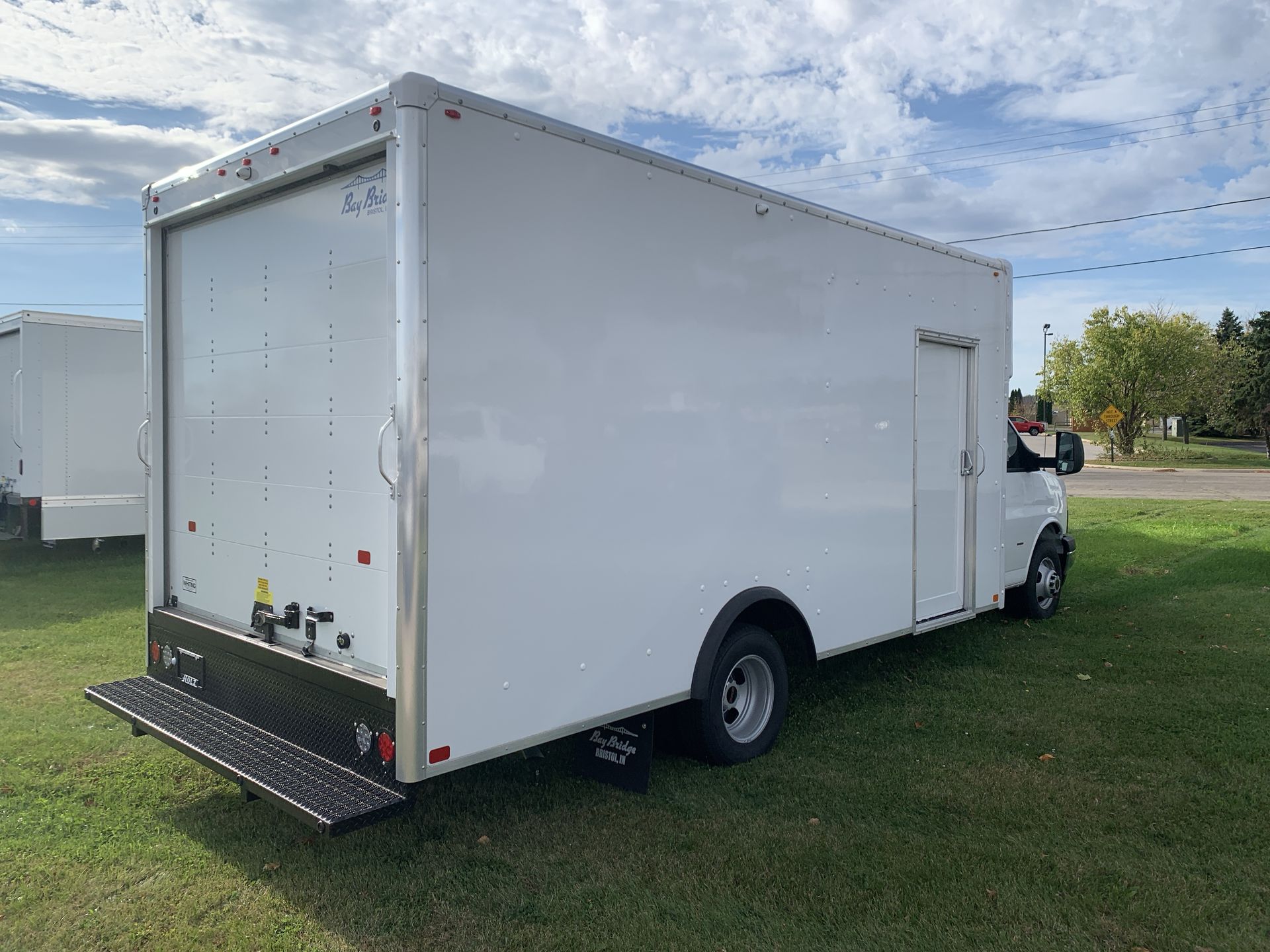 2025 Gmc Savana Cutaway 3500 photo 31