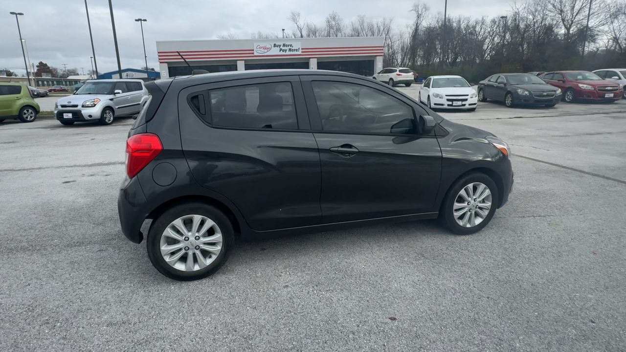 2018 Chevrolet Spark 1LT LT photo 2