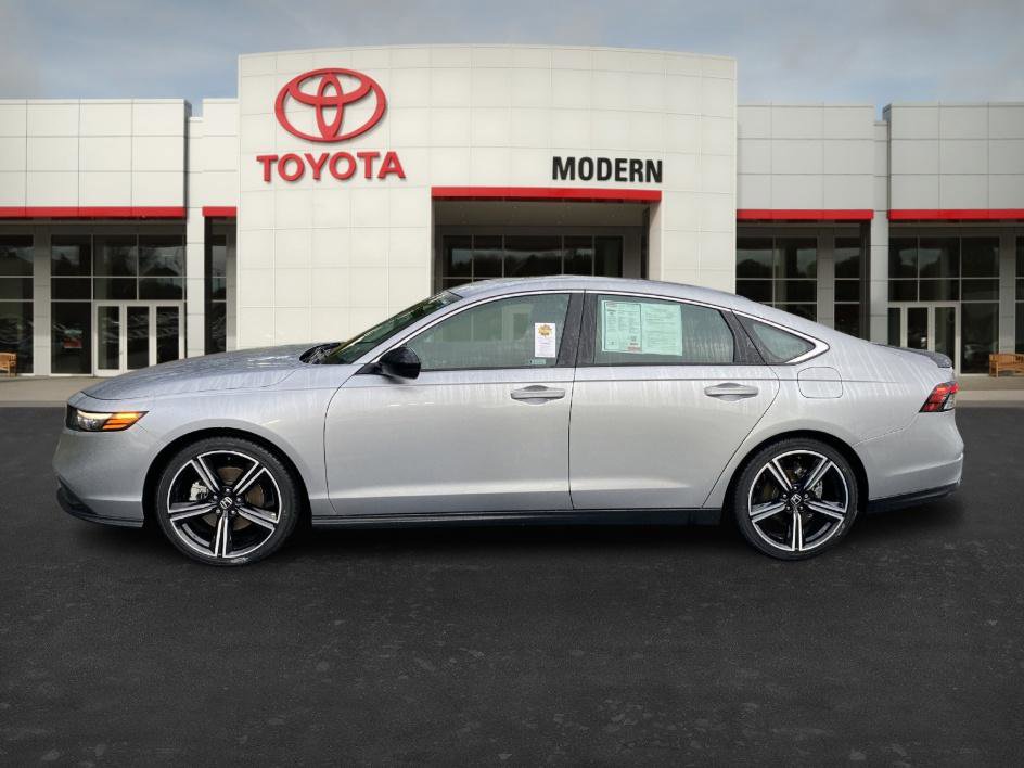 2023 Honda Accord Hybrid Sport photo 2