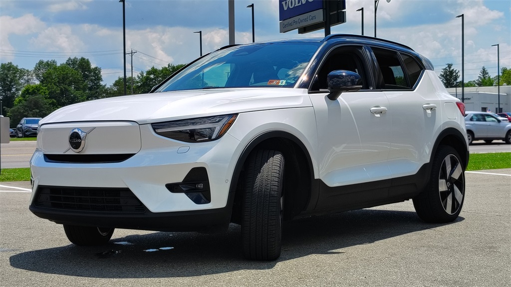 2023 Volvo XC40 Recharge Ultimate photo 5
