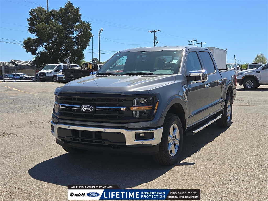 2025 Ford F-150 XLT photo 2