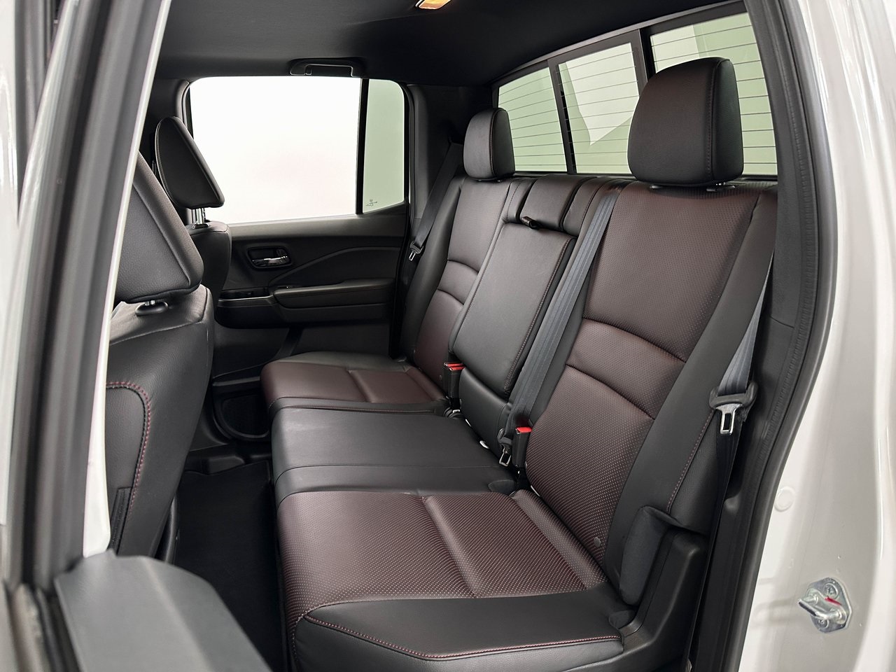2023 Honda Ridgeline Black Edition photo 17