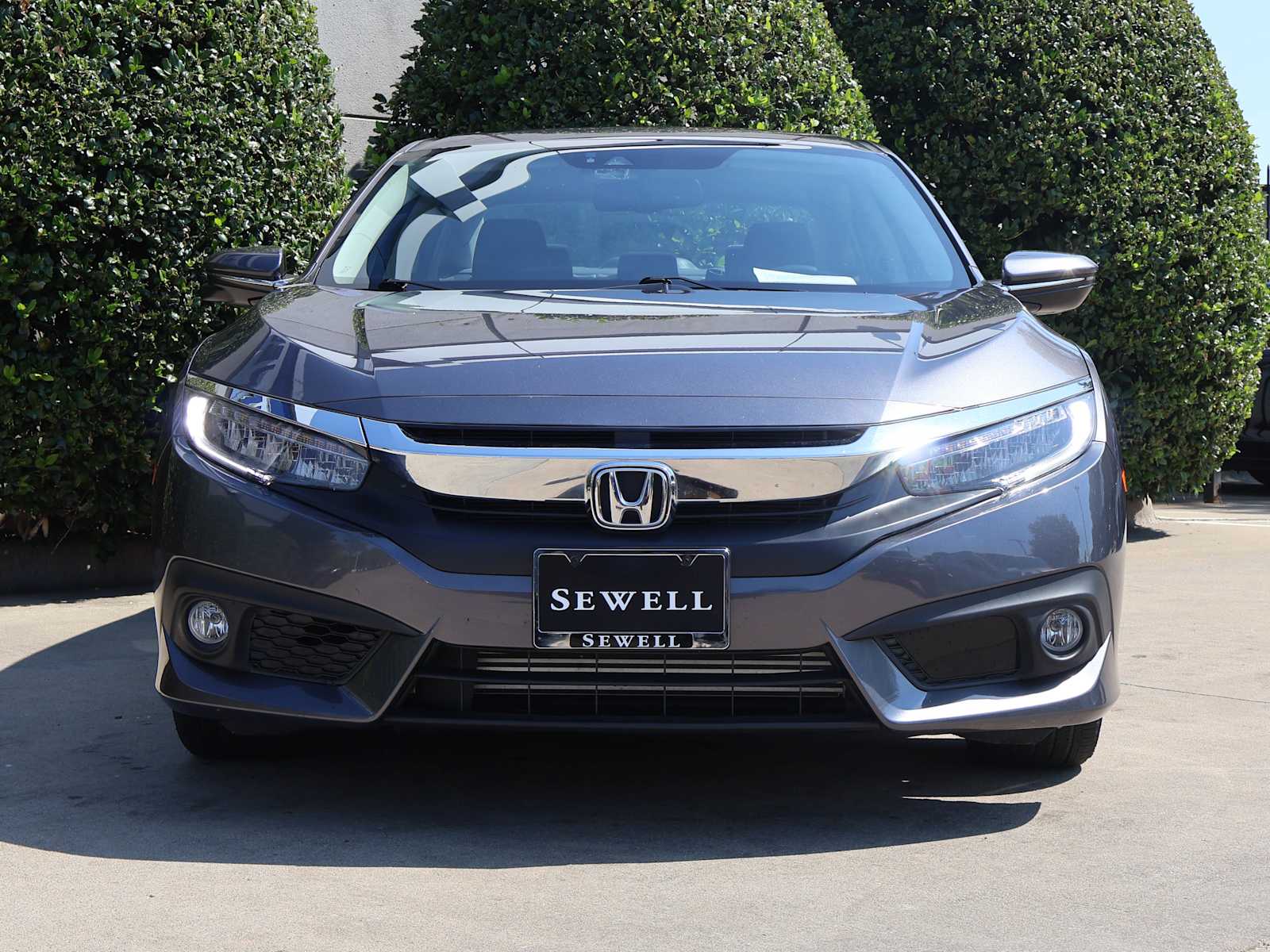 2016 Honda Civic Touring photo 2