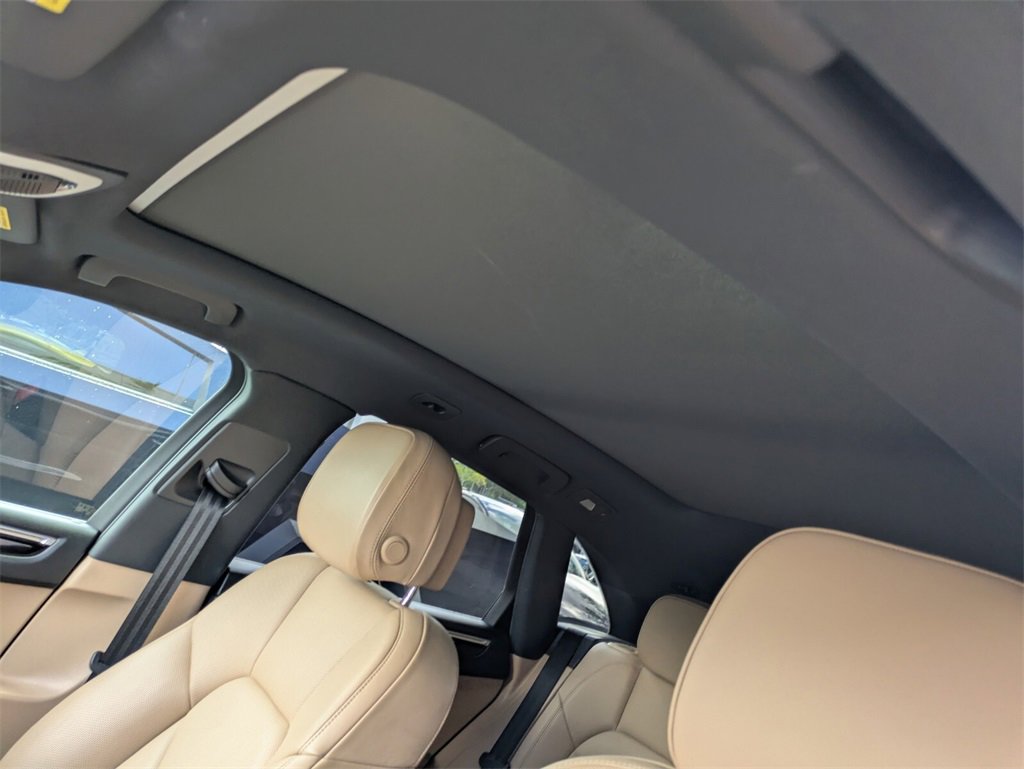 2020 Porsche Macan Base photo 26
