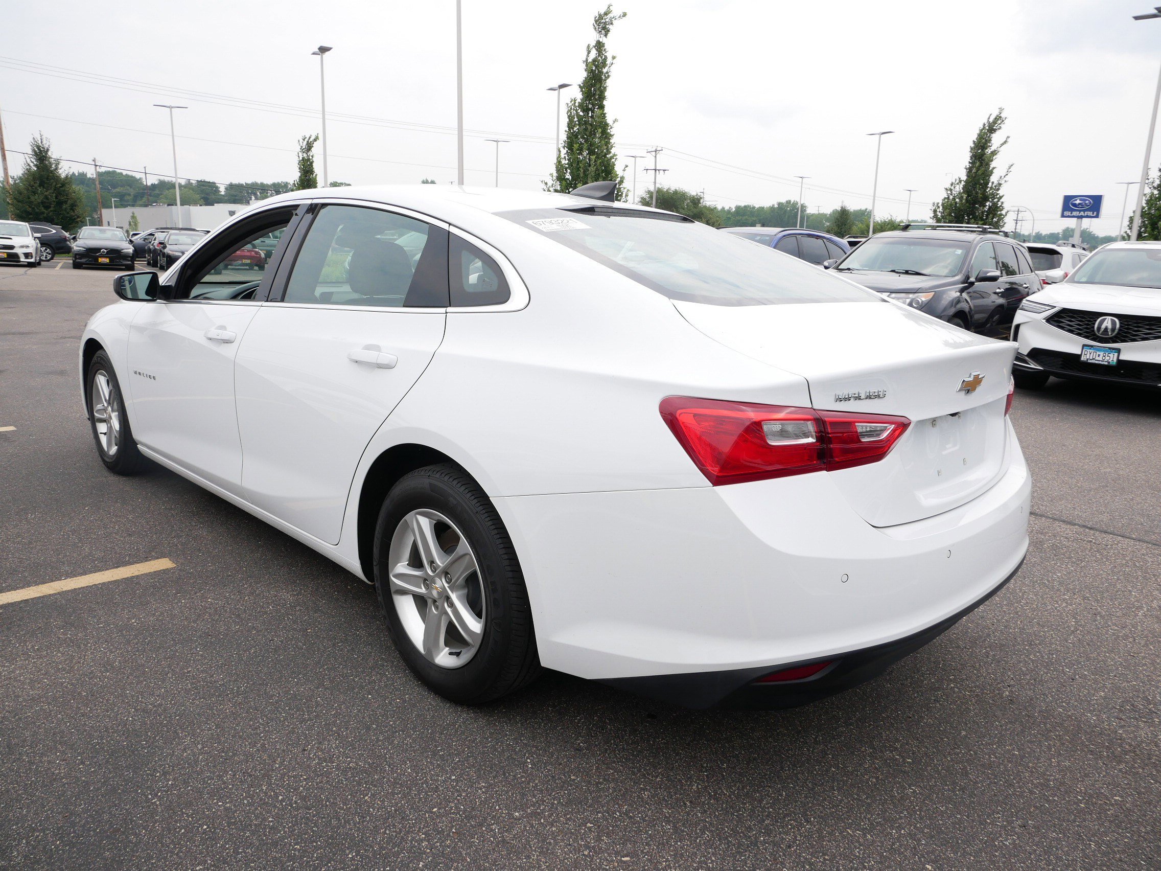 2023 Chevrolet Malibu LS photo 4