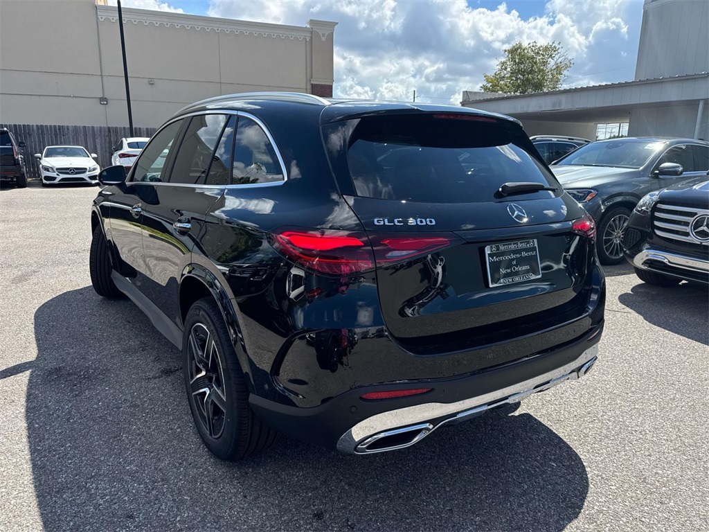 2026 Mercedes Benz GLC 300 photo 2