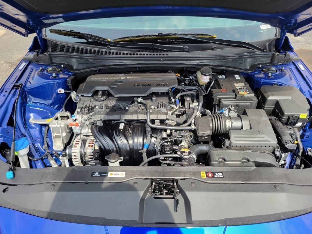 2024 Hyundai Elantra Limited photo 33