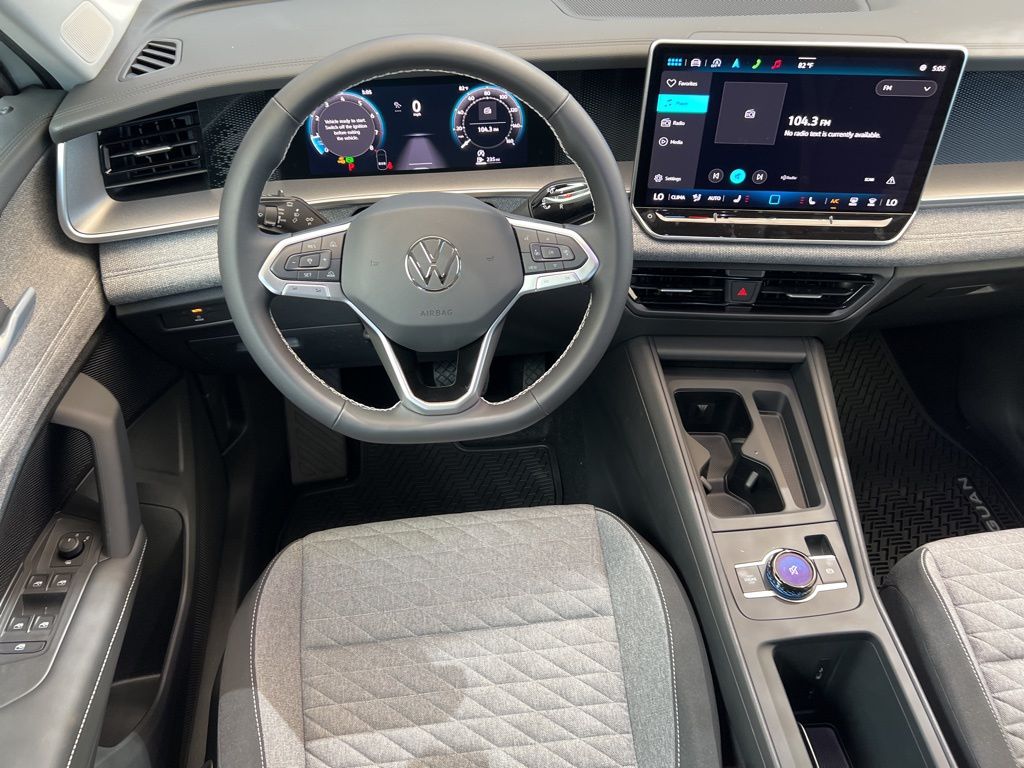 2025 Volkswagen Tiguan S photo 12