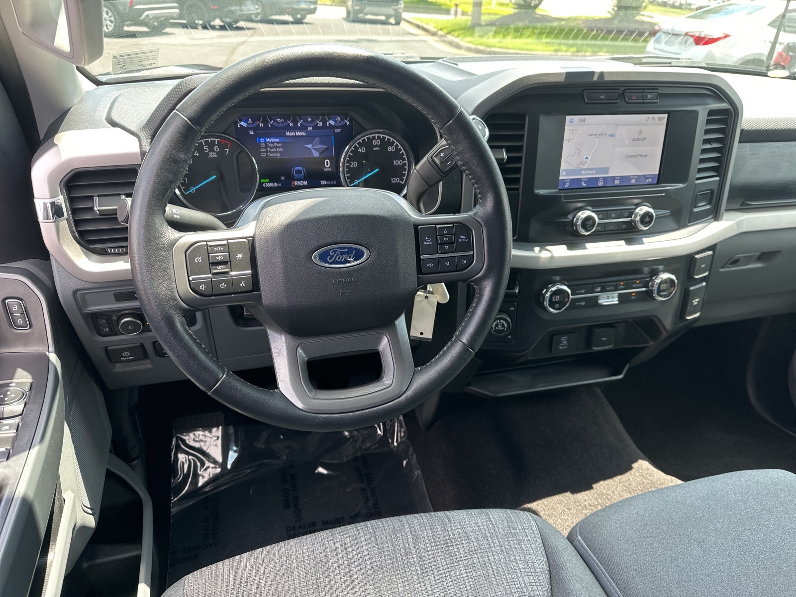 2021 Ford F-150 XLT photo 2