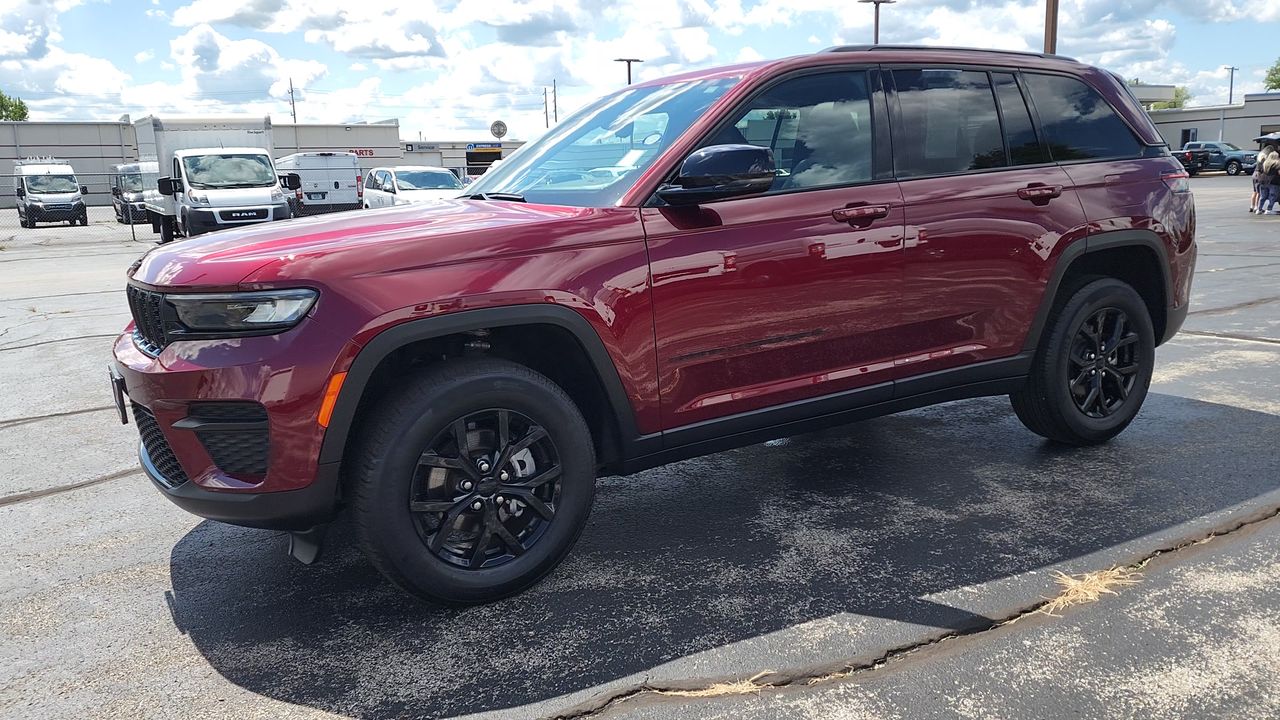 2024 Jeep Grand Cherokee Altitude X photo 4