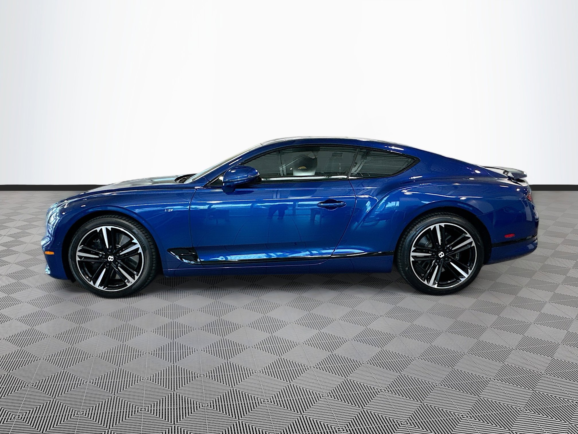 2022 Bentley Continental GT V8 photo 4
