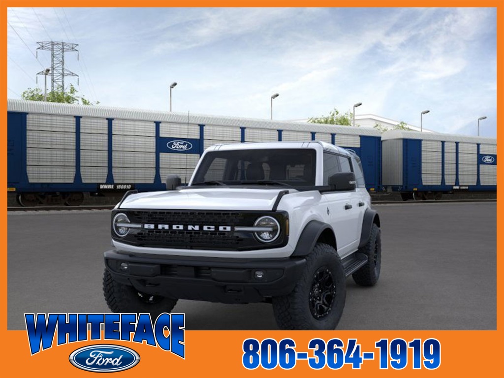 2025 Ford Bronco Outer Banks photo 2