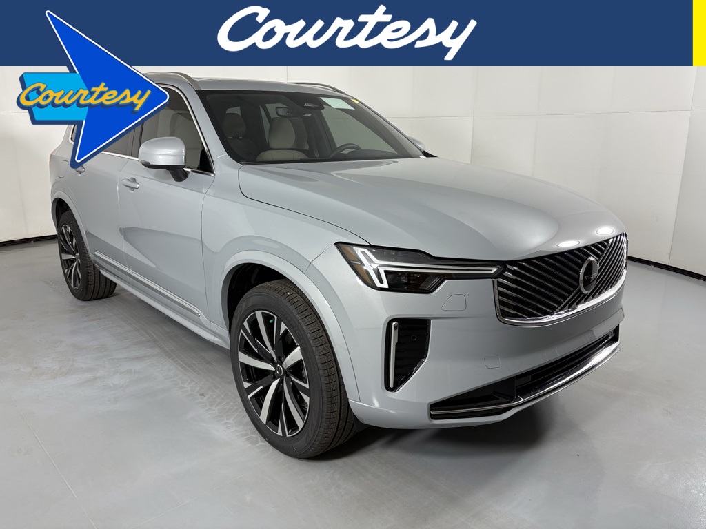 2026 Volvo XC90 Core's photo