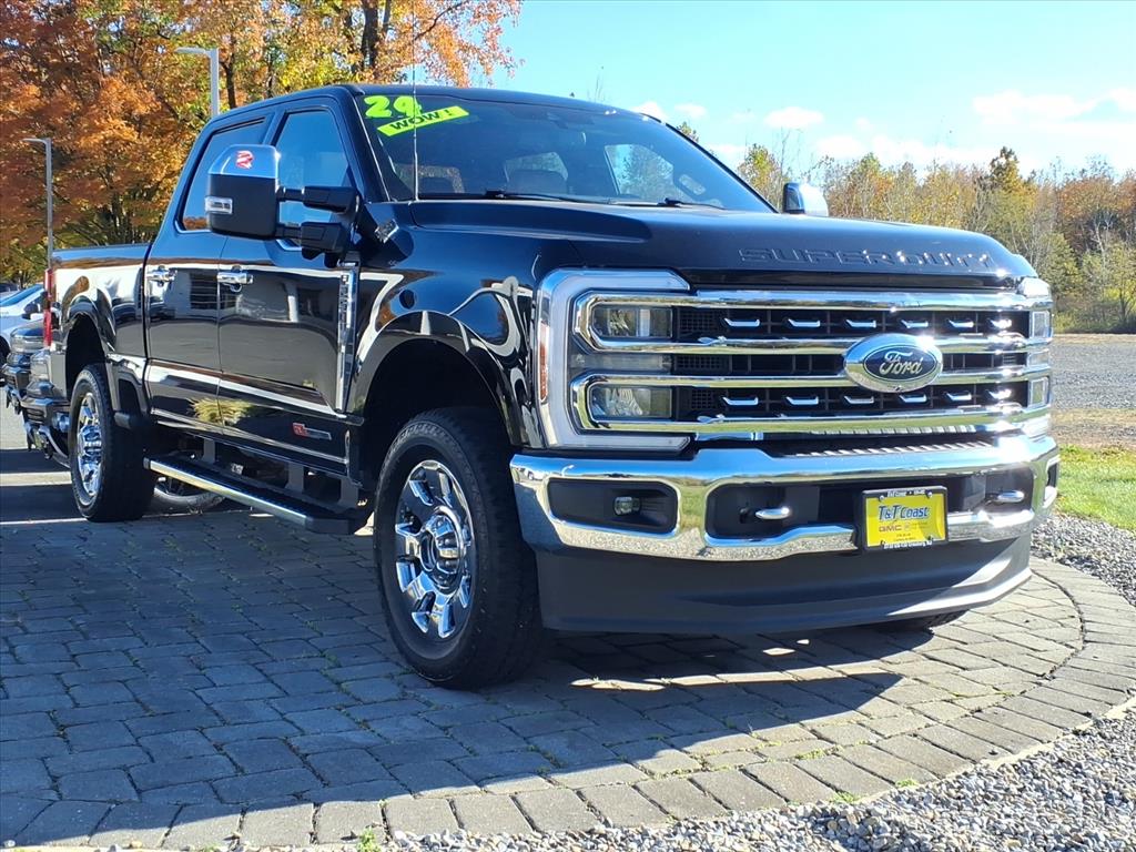 2024 Ford F-250 Super Duty Lariat's photo