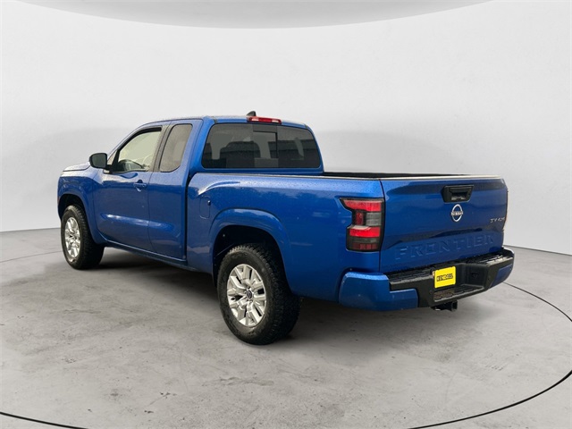 2024 Nissan Frontier SV photo 3