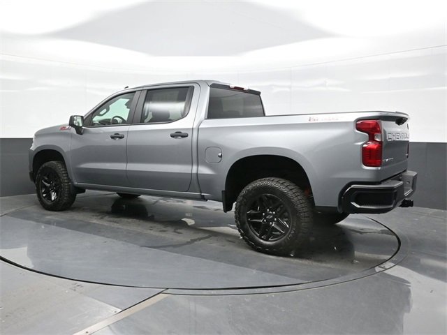 2026 Chevrolet Silverado Trail Boss Custom photo 3