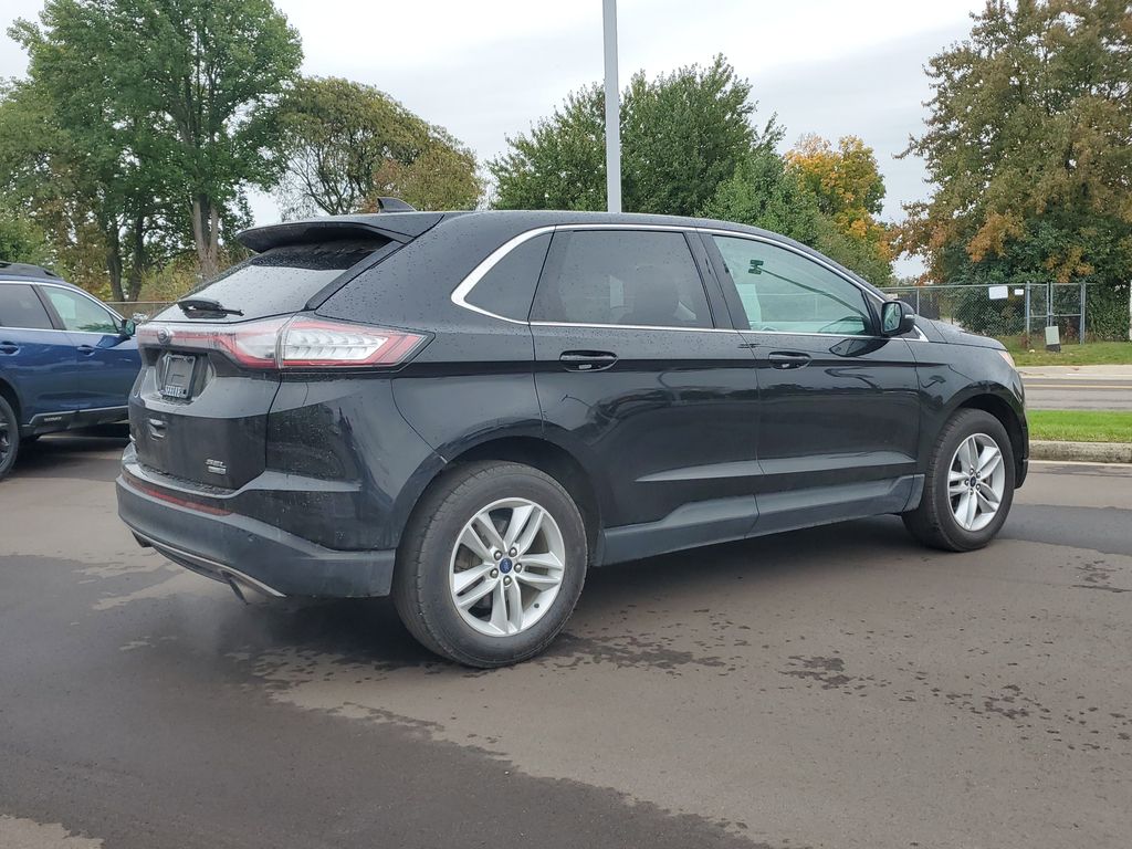 2018 Ford Edge SEL photo 4