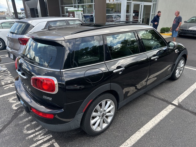 2017 Mini Clubman Base ALL4 photo 2