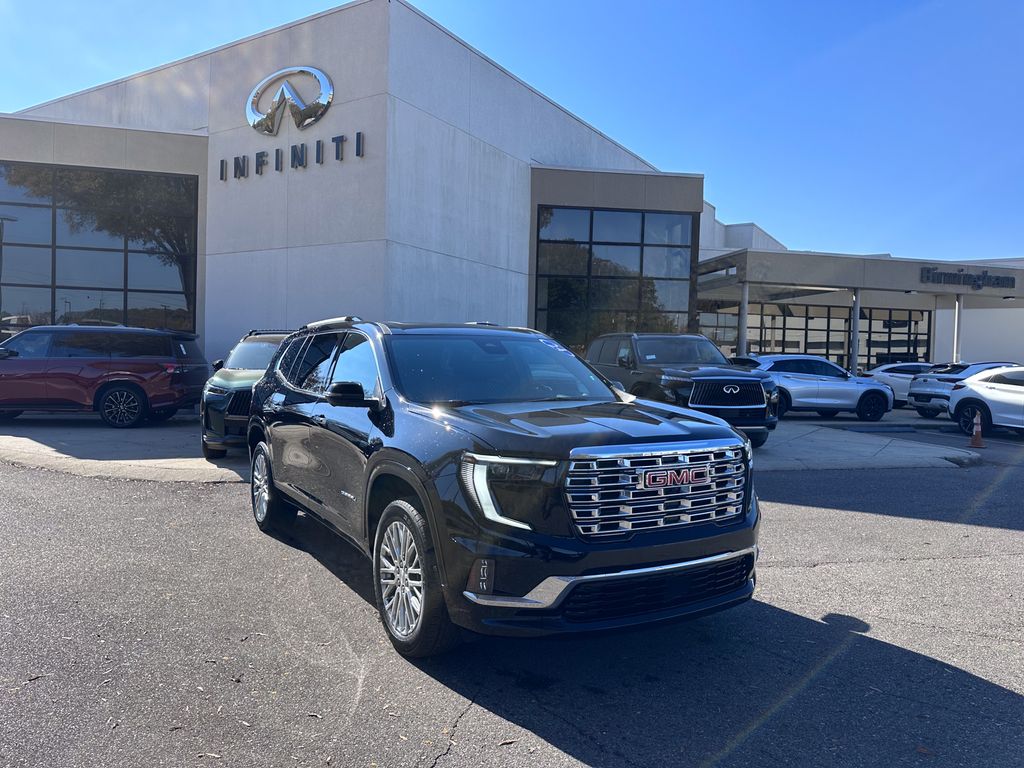 2024 GMC Acadia Denali's photo