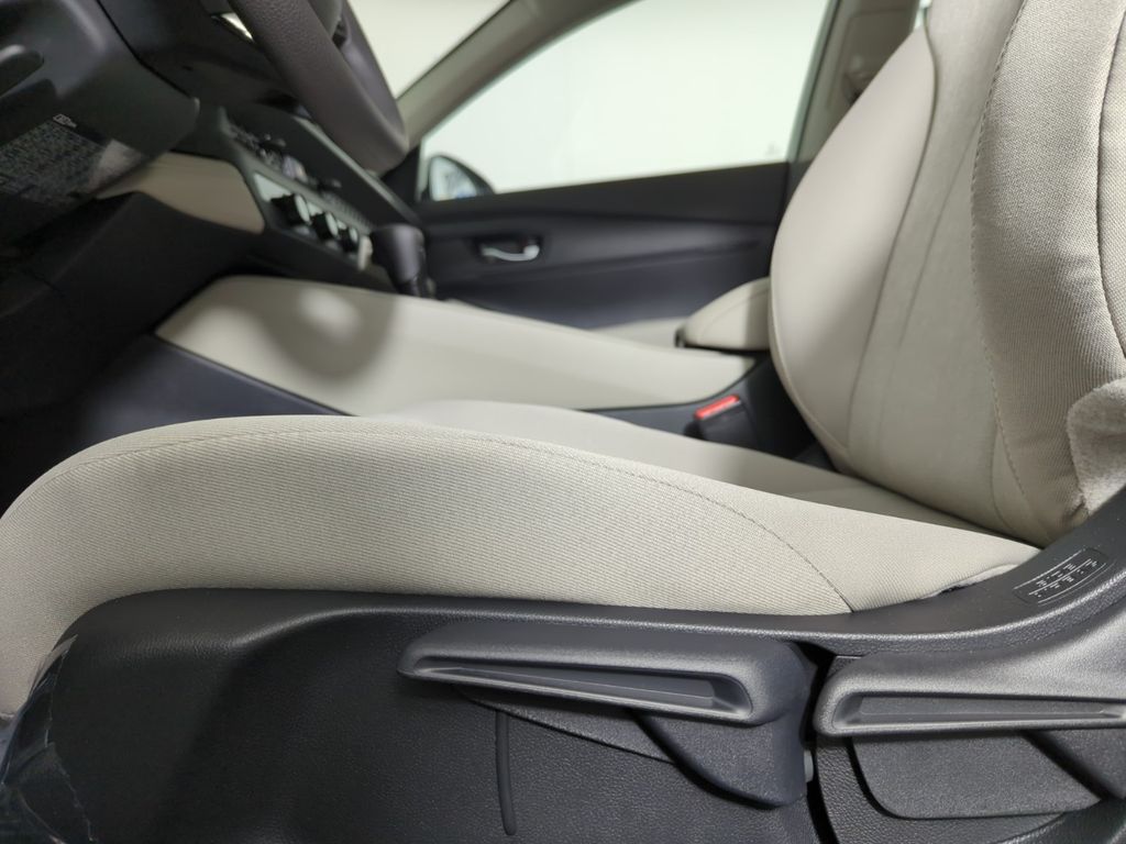 2025 Honda Accord LX 1.5T photo 22