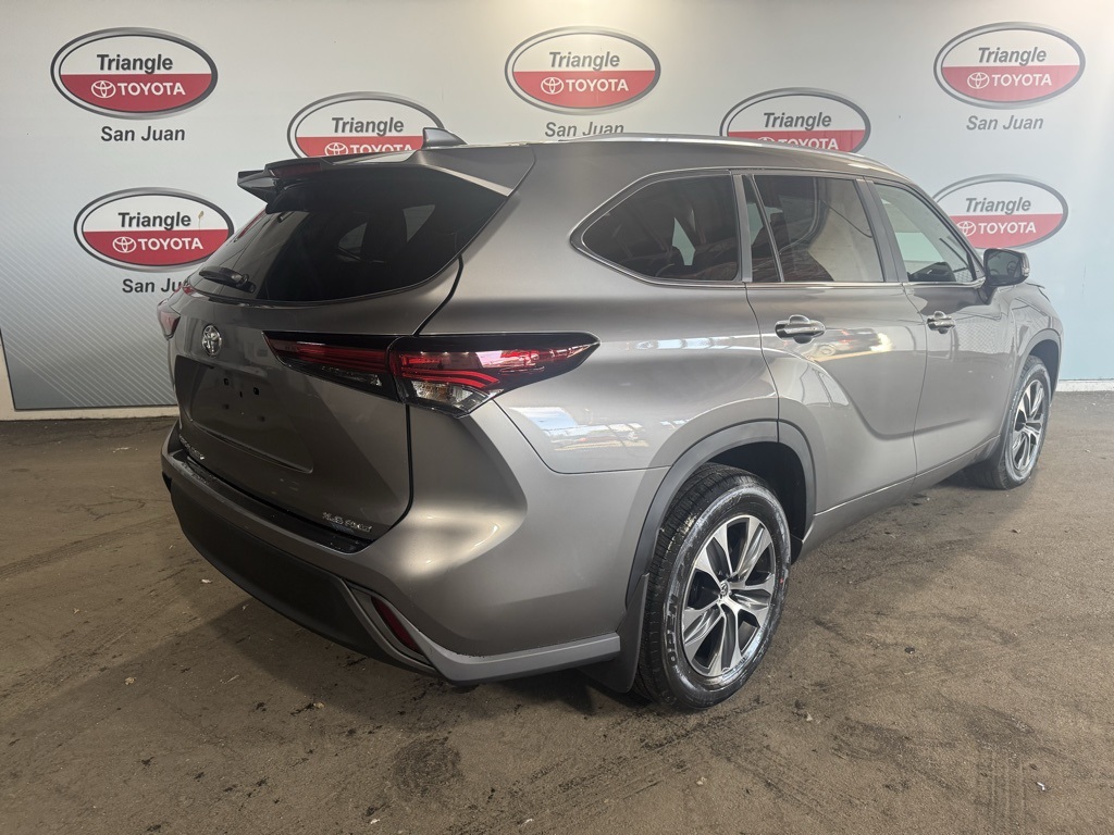 2026 Toyota Highlander XLE XSE Platinum Limited photo 4