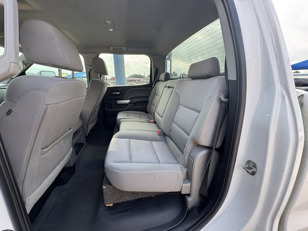 2018 Chevrolet Silverado 1500 LT photo 16