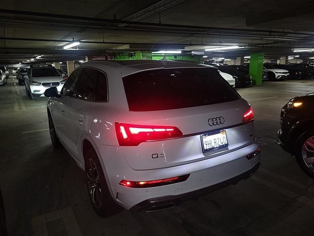 2023 Audi Q5 45 S line Premium photo 4