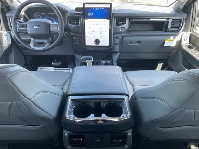 2025 Ford F-150 Lightning photo 8