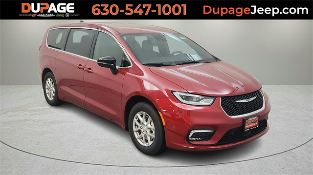 2026 Chrysler Pacifica Select's photo