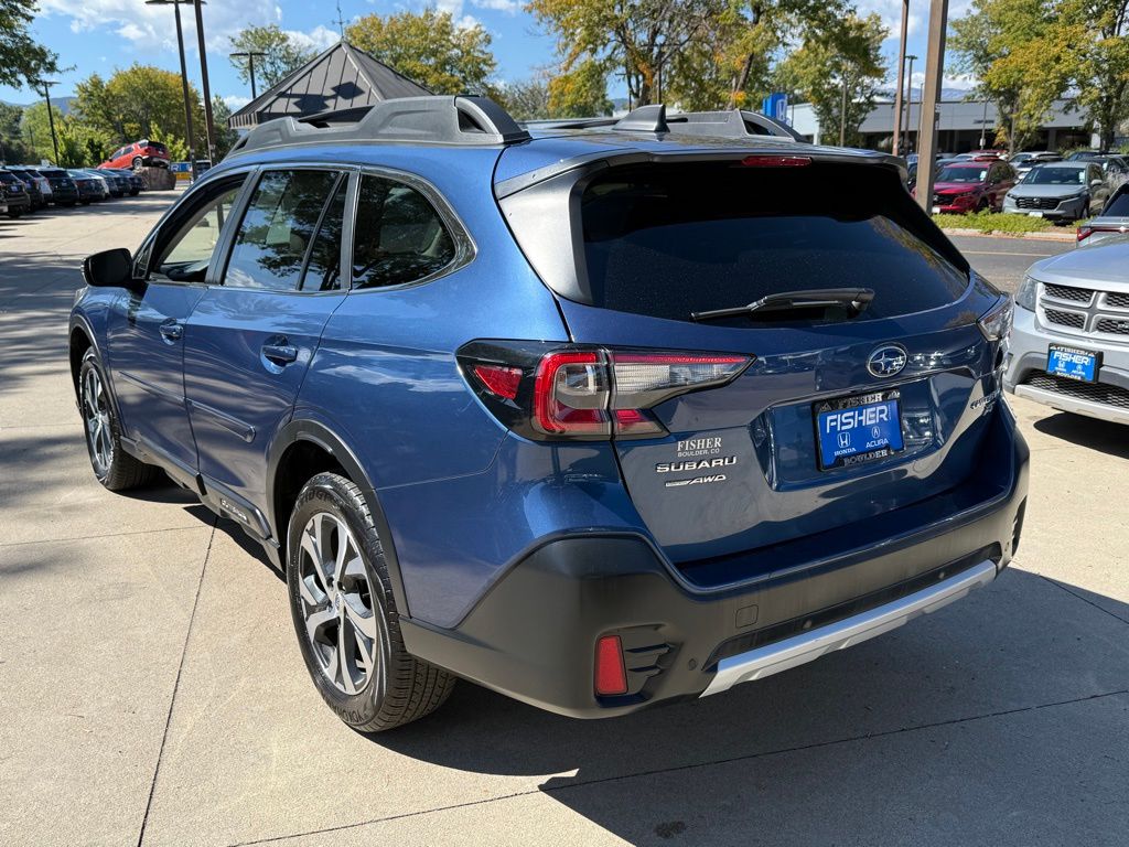 2022 Subaru Outback Limited XT photo 3