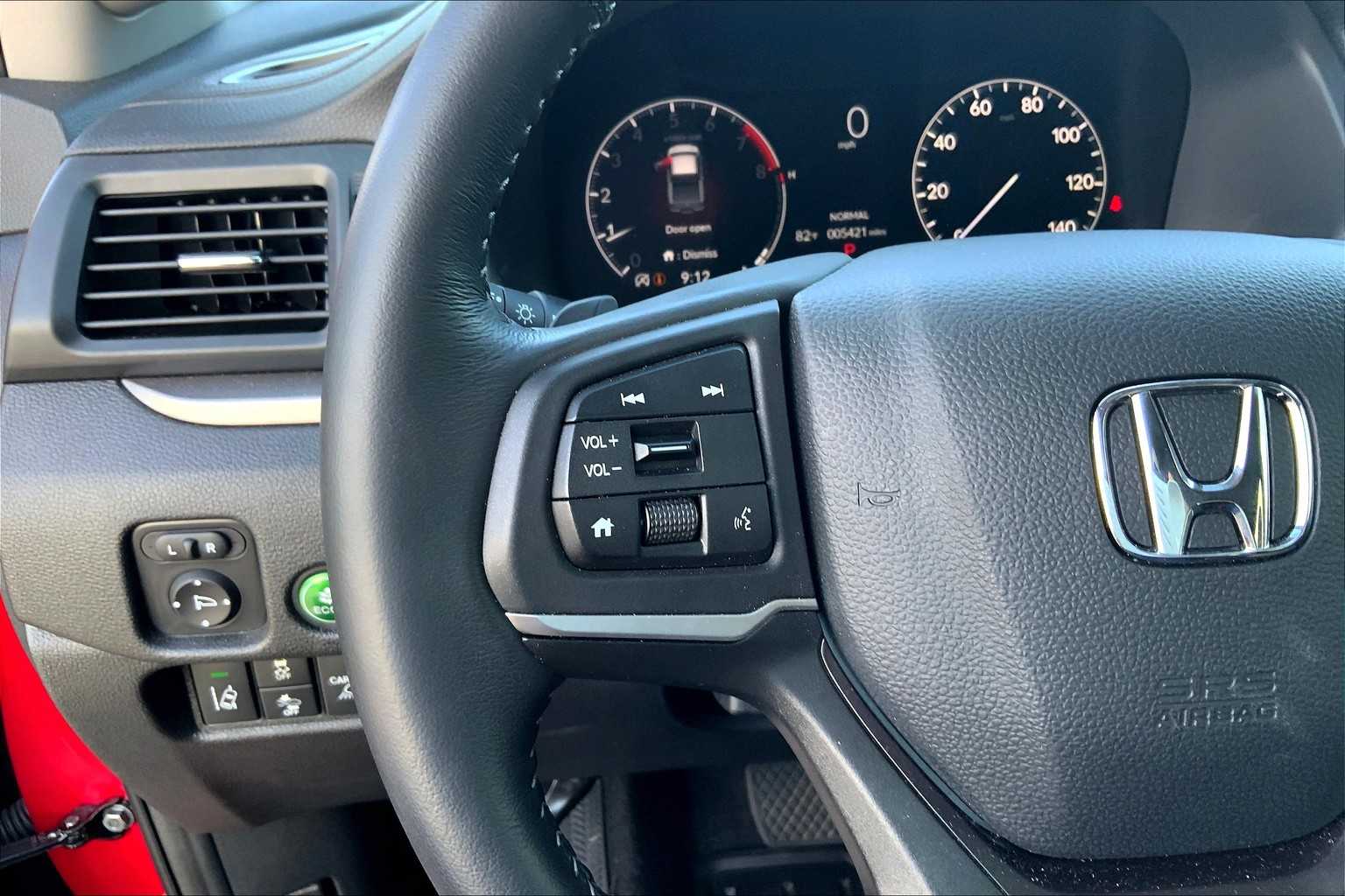 2025 Honda Ridgeline Sport photo 21